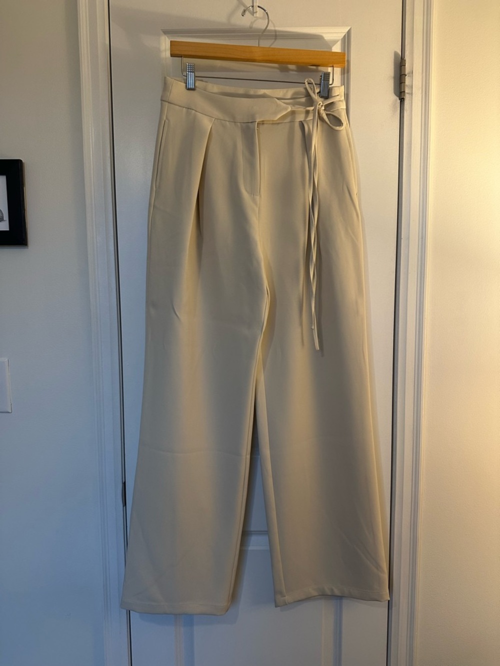 Commense Cream High-Waist Wide-Leg Tie Waist Trousers